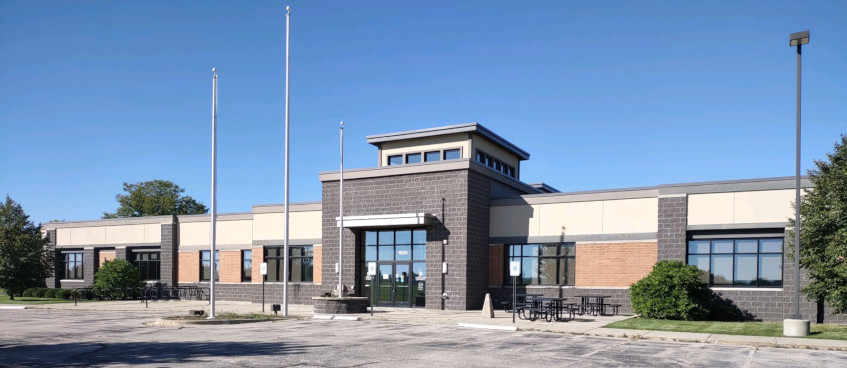 Exterior front of Lakeland College property